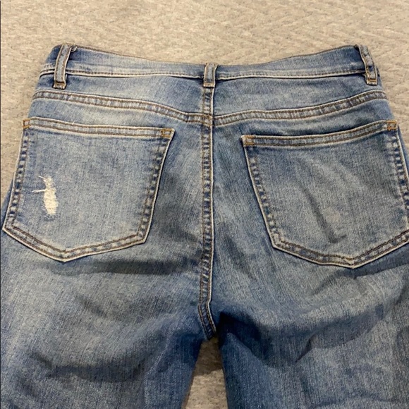 Ripped, light denim jeans - Picture 4 of 4